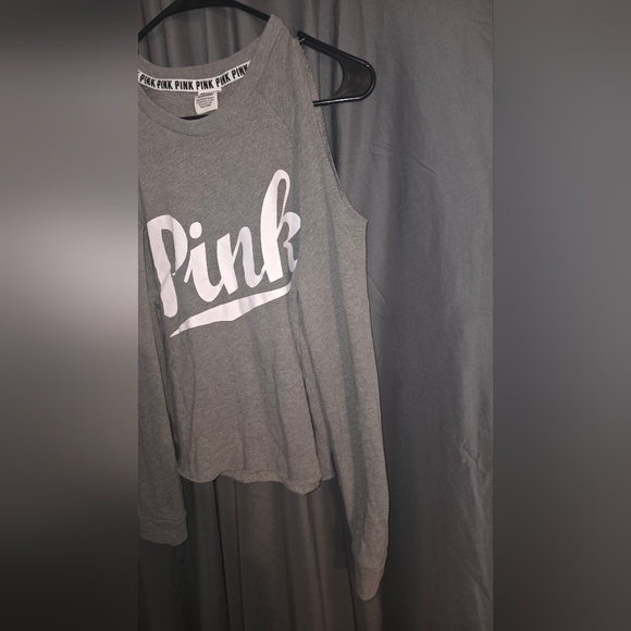 PINK Victoria's Secret Cild Shoulder Gray Crop Women's Top - Picture 3 of 6